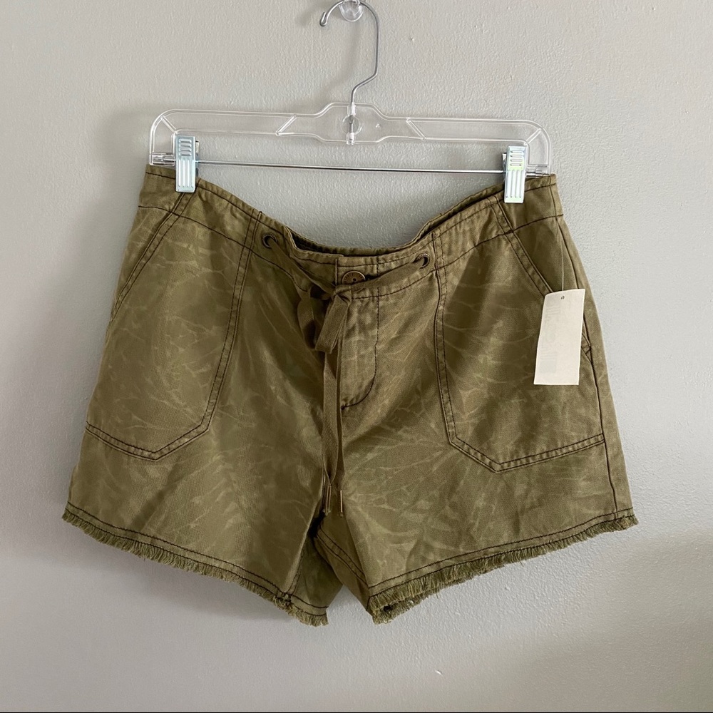 SOLD - Sanctuary Palmaflage Shorts